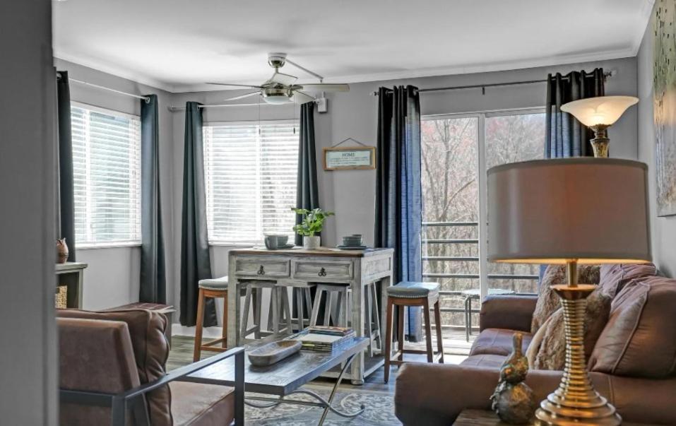 New- Lovely 2-Bdr2Bath Gatlinburg Condo With Resort Indoor Pool Hot Tub Wi-Fi, Great Location Exterior photo